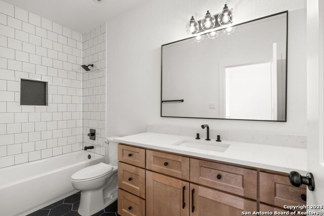 Image 16 of 37 For 115 Dowdy