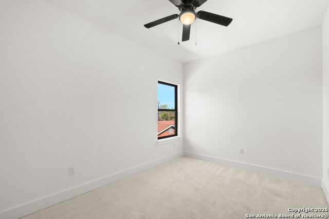 Image 17 of 37 For 115 Dowdy