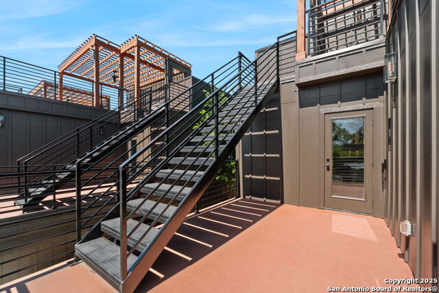 Image 25 of 37 For 115 Dowdy