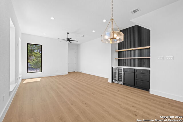 Image 5 of 37 For 115 Dowdy