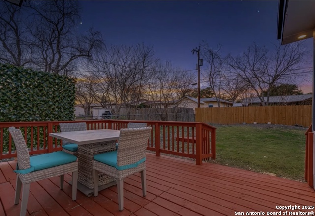 Image 22 of 24 For 7131 Larksong