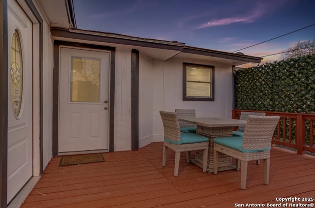 Image 23 of 24 For 7131 Larksong