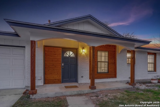 Image 3 of 24 For 7131 Larksong