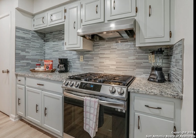 Image 8 of 24 For 7131 Larksong