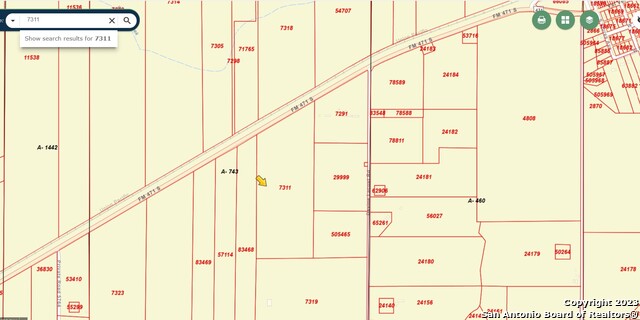 Listing photo id 12 for 12050 Fm 471 S