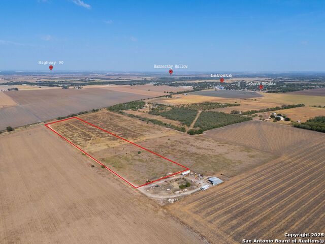 Listing photo id 0 for 12050 Fm 471 S