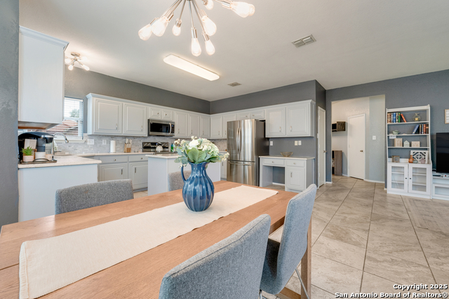 Image 12 of 32 For 6006 Lakefront St