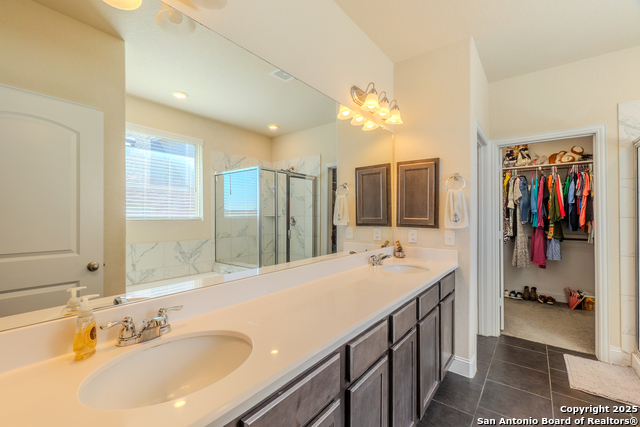 Image 14 of 31 For 2267 Meadow Way