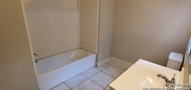 Image 16 of 18 For 615 Delmar  