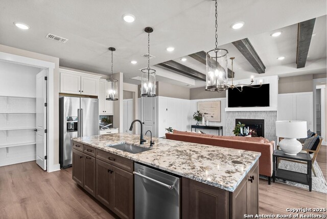 Image 29 of 31 For 613 Dayflower Ln