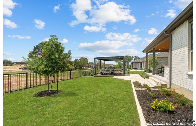 Image 3 of 31 For 613 Dayflower Ln