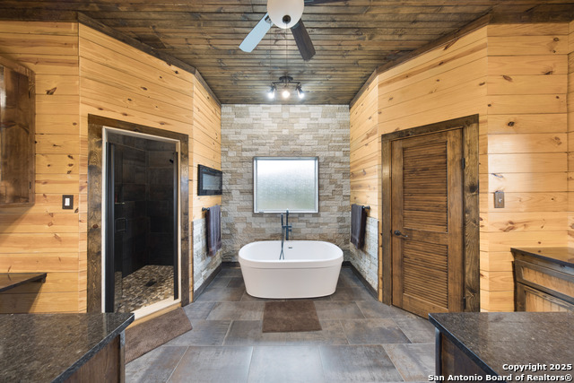 Listing photo id 13 for 189 Scenic Sunset