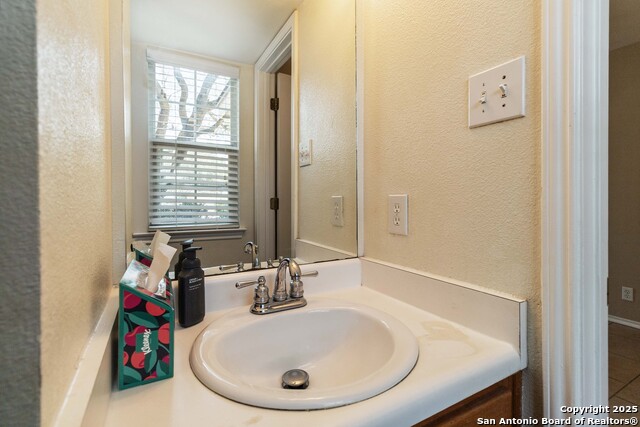 Image 17 of 28 For 510 Limestone