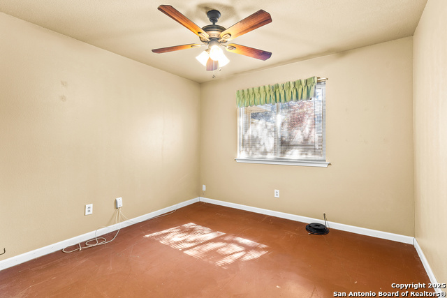 Image 18 of 33 For 6142 Amble Trail