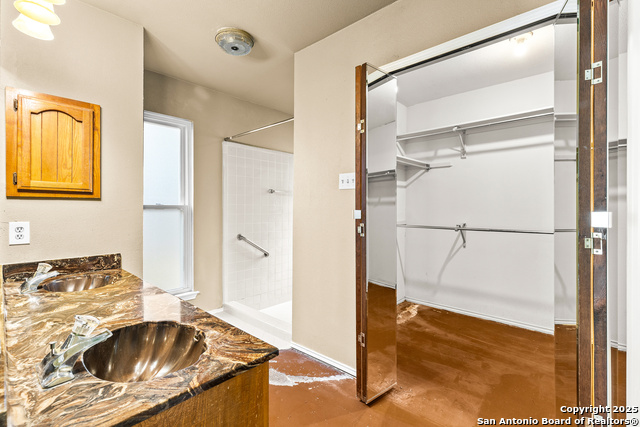 Image 24 of 33 For 6142 Amble Trail