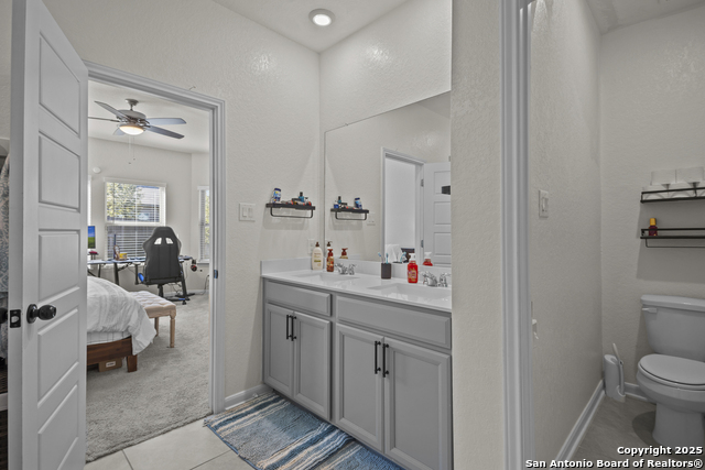 Image 18 of 36 For 13044 Louberg