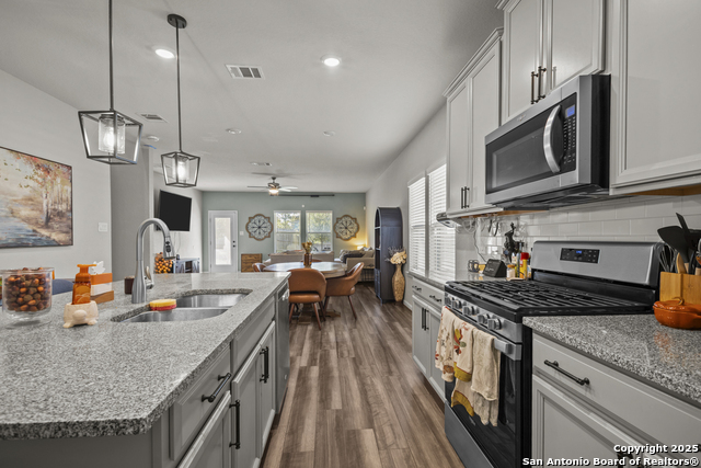 Image 9 of 36 For 13044 Louberg