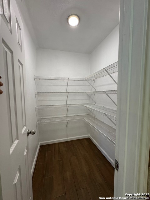 Image 10 of 33 For 6207 Amherst Bay