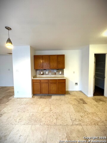 Image 12 of 33 For 6207 Amherst Bay