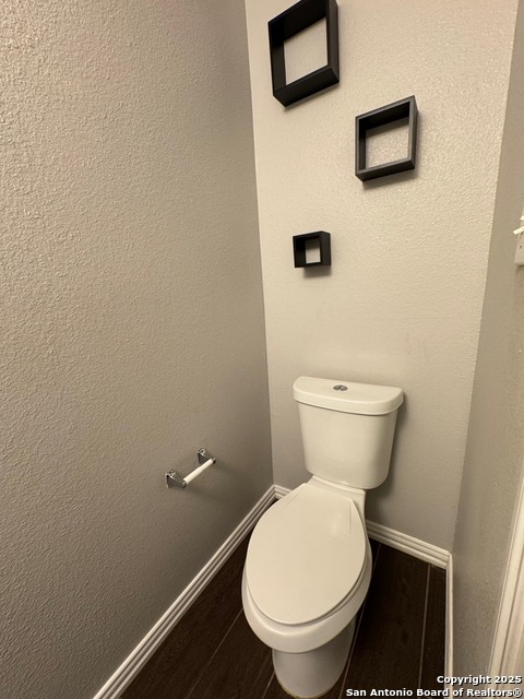 Image 7 of 33 For 6207 Amherst Bay