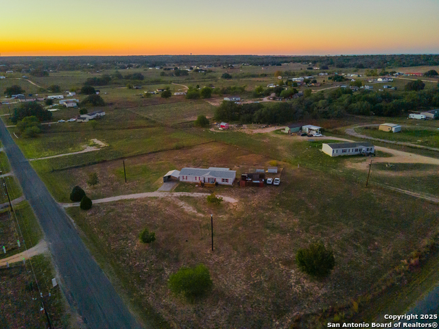 Image 16 of 25 For 3081 Cross Trail