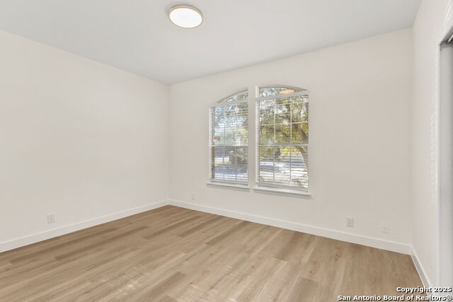 Image 13 of 28 For 570 American Flag