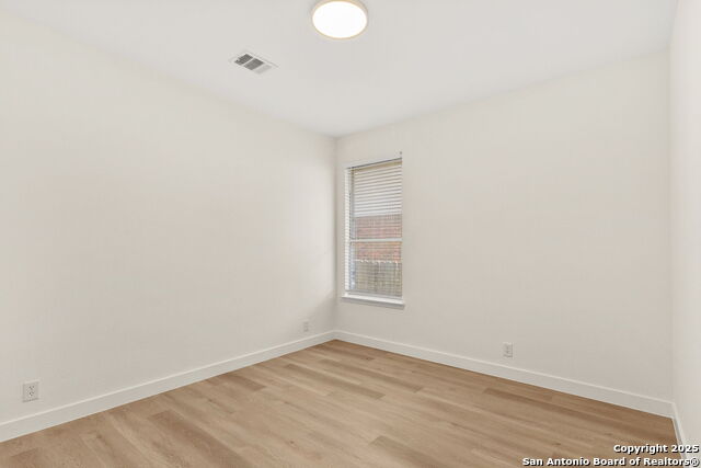 Image 14 of 28 For 570 American Flag