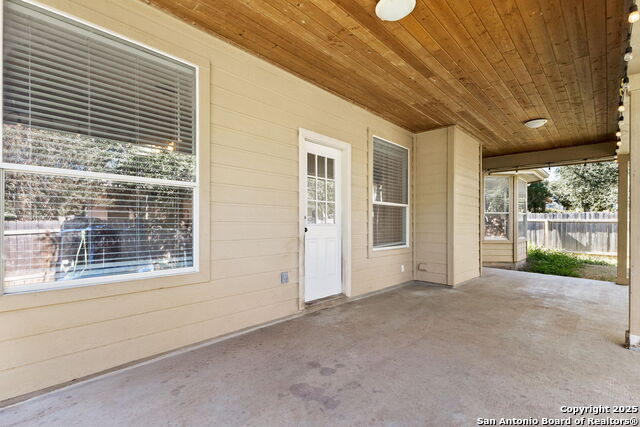 Image 23 of 28 For 570 American Flag