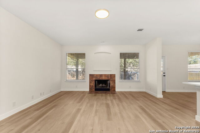 Image 5 of 28 For 570 American Flag