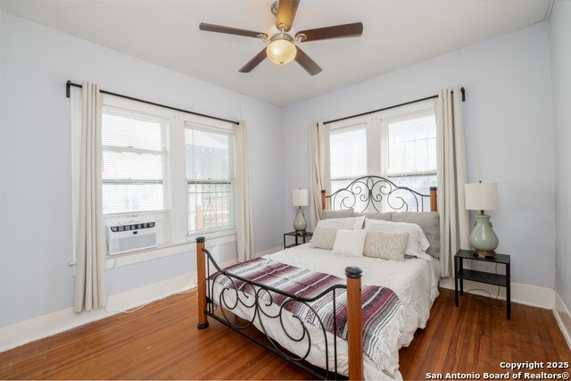 Listing photo id 17 for 703 Highland E