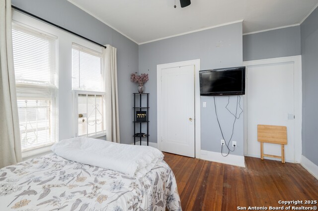 Listing photo id 20 for 703 Highland E