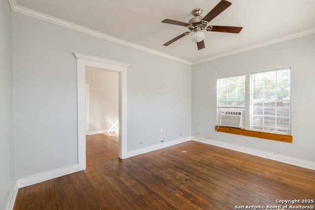 Listing photo id 27 for 703 Highland E