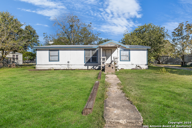Details for 1118 32nd , Hondo, TX 78861