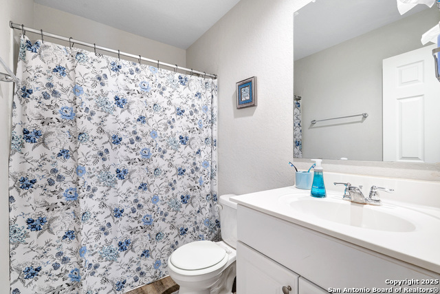 Listing photo id 11 for 10514 Letus Oak
