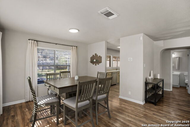 Image 13 of 33 For 7205 Breeze Hollow