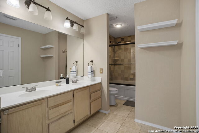 Image 23 of 33 For 7205 Breeze Hollow