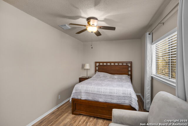 Image 25 of 33 For 7205 Breeze Hollow