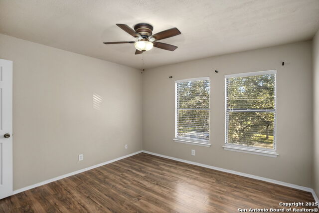 Image 26 of 33 For 7205 Breeze Hollow