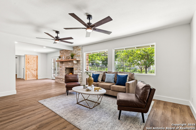 Image 2 of 36 For 119 Shadywood