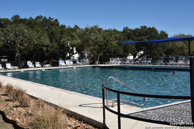 Image 18 of 19 For 26907 Sparrow