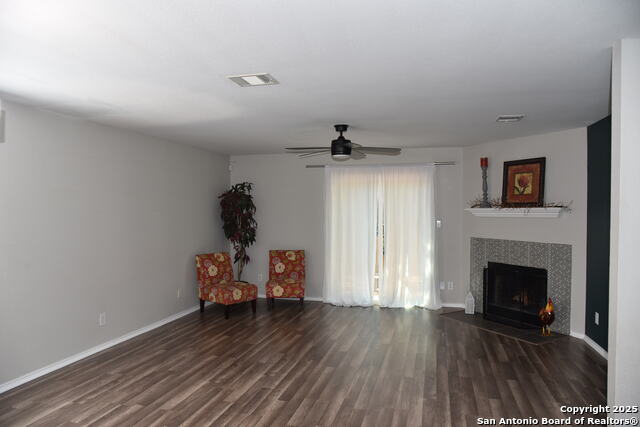 Image 9 of 19 For 26907 Sparrow