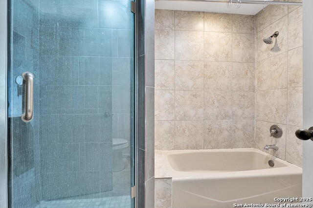 Image 11 of 16 For 7930 Roanoke  106