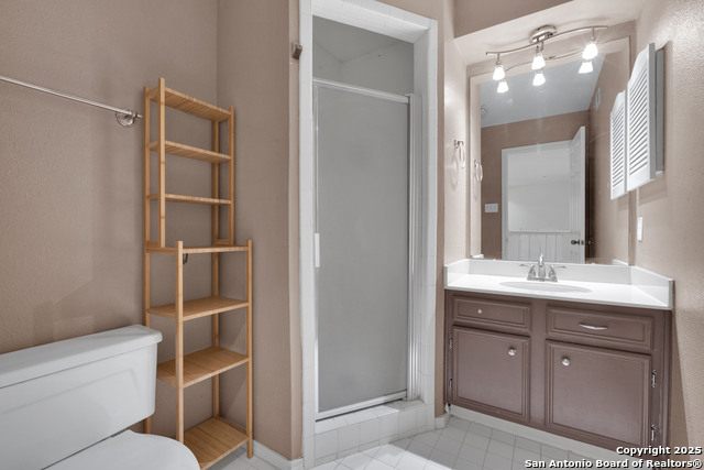 Image 14 of 16 For 7930 Roanoke  106