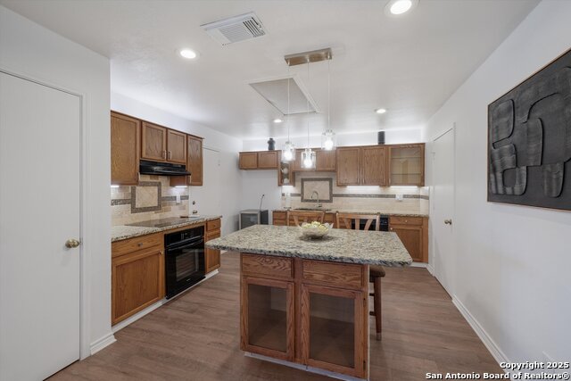 Listing photo id 9 for 6630 Eastern Clouds