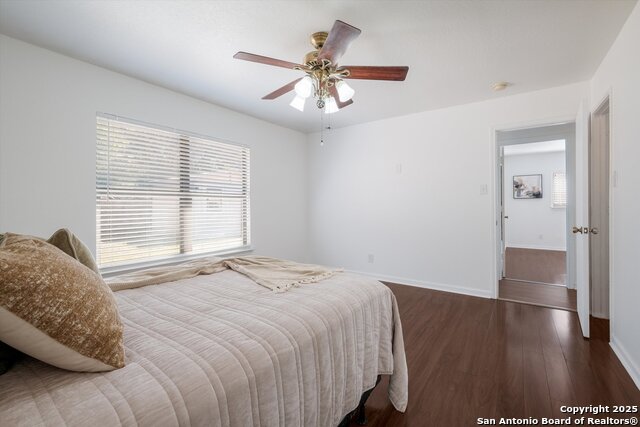 Listing photo id 15 for 6630 Eastern Clouds