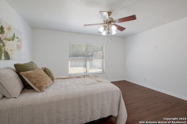 Listing photo id 16 for 6630 Eastern Clouds