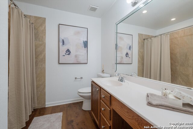 Listing photo id 17 for 6630 Eastern Clouds