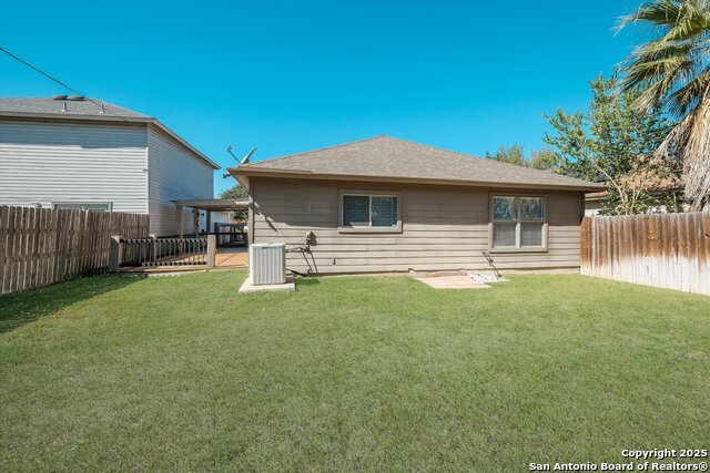 Listing photo id 29 for 6630 Eastern Clouds