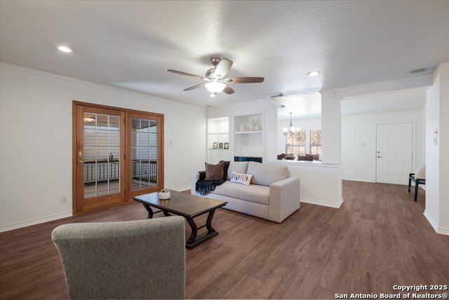 Listing photo id 7 for 6630 Eastern Clouds