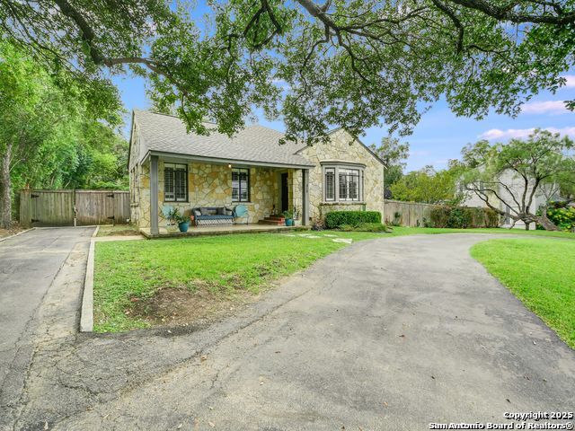 Image 24 of 24 For 310 Garraty